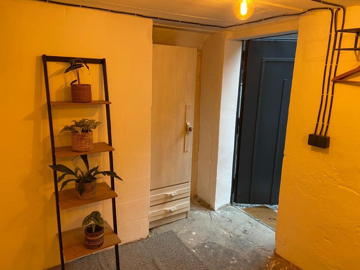 Art Boutique Budget Apartment Im Hinterhof Menden Altstadt Exterior foto