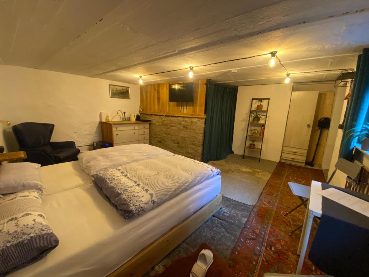 Art Boutique Budget Apartment Im Hinterhof Menden Altstadt Exterior foto