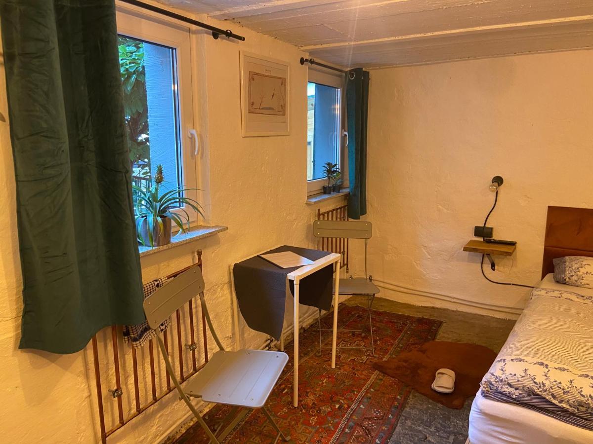 Art Boutique Budget Apartment Im Hinterhof Menden Altstadt Exterior foto
